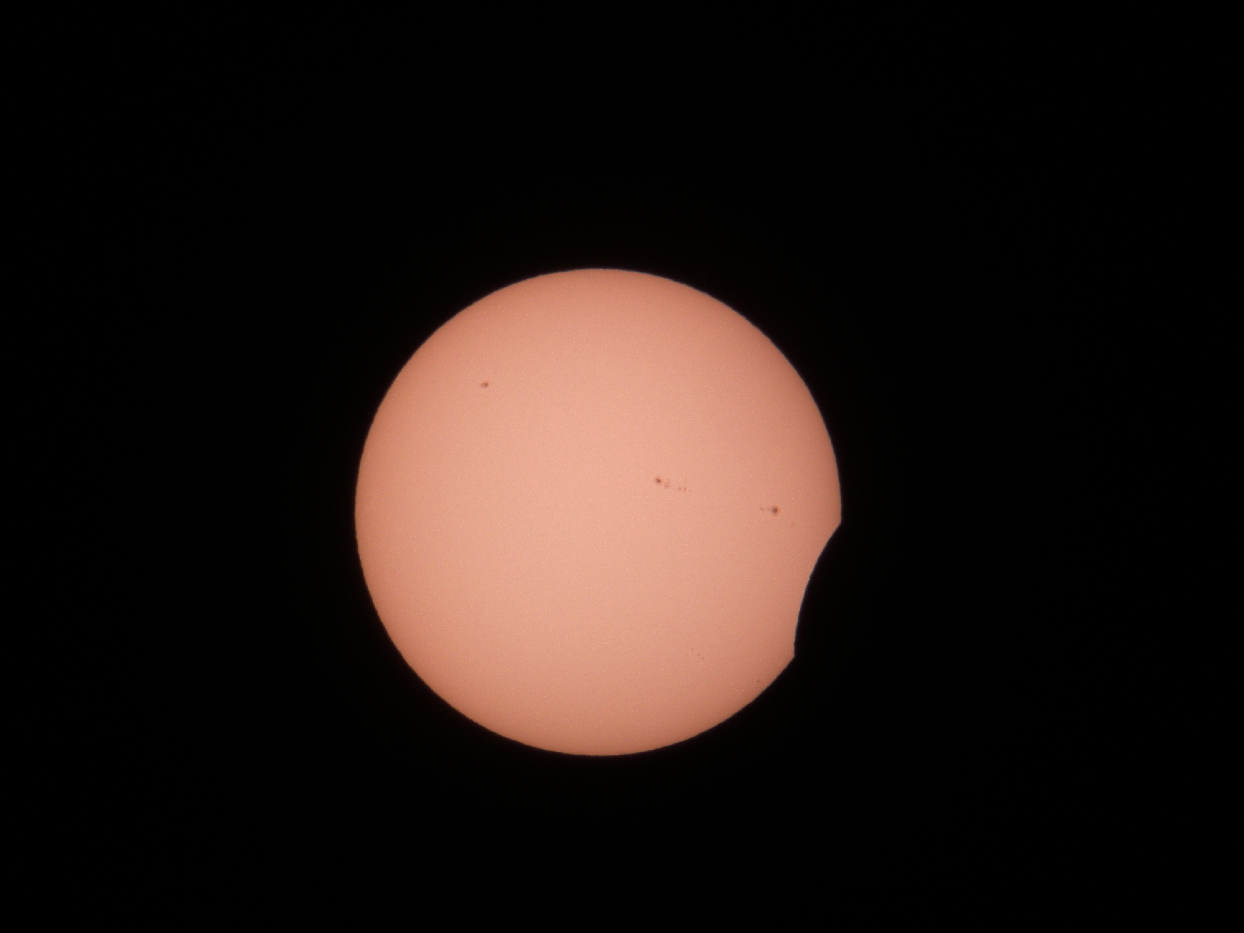 金環日食・1（2012年5月21日）